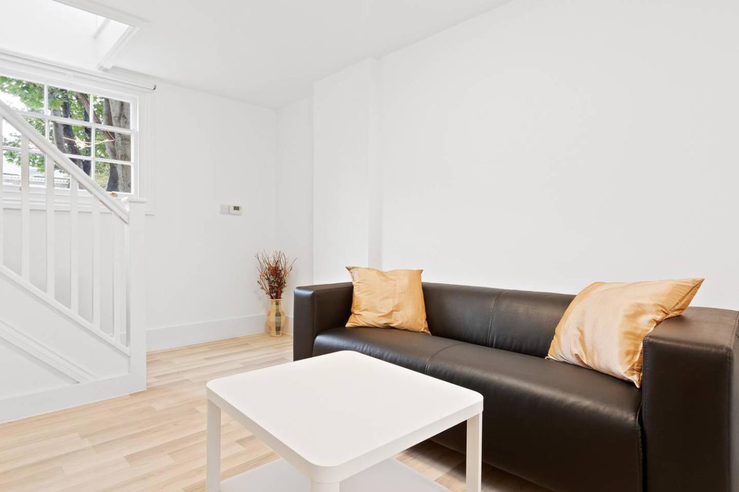 Airy Spacious 1 Bedroom Aprtment With Garden In Brixton London Bagian luar foto