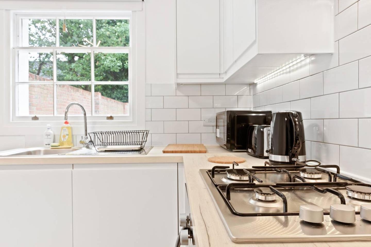 Airy Spacious 1 Bedroom Aprtment With Garden In Brixton London Bagian luar foto